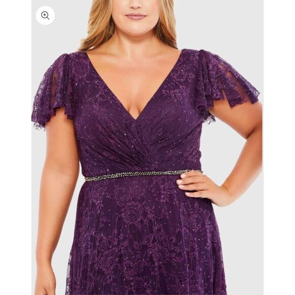 Mac Duggal NWT size 22W Embellished Flutter Sleeve Evening Gown (Plus) style 677 - Picture 2 of 7